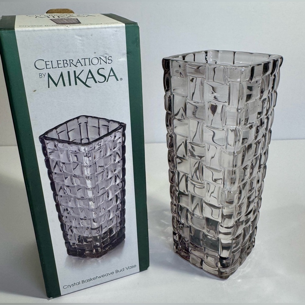 Mikasa Crystal Basketweave Vase Brand New in Box 5 3/4”